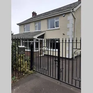 https://umry-lodge.belfasthotelsireland.com