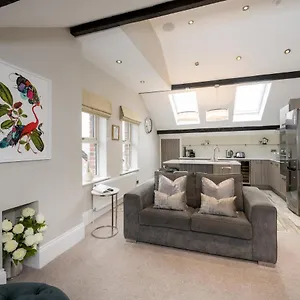 https://harrogate-serviced-apartments-st-georges-five.yorkshirehotels.net